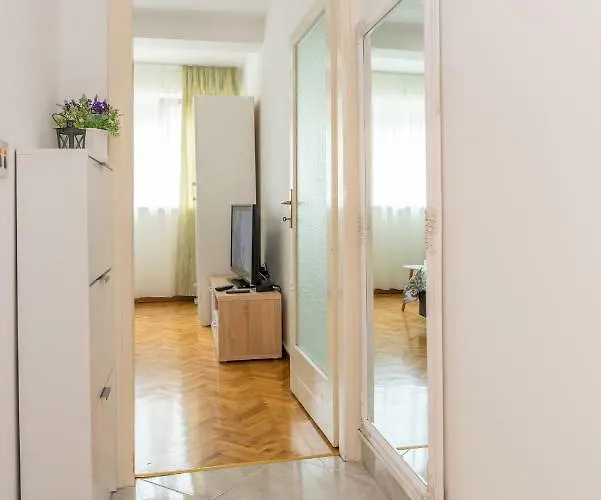 Doris,self Check In Apartman *